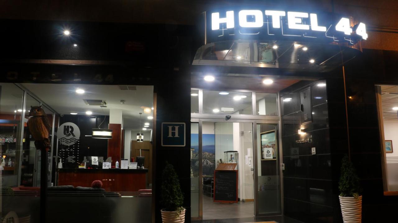 Hotel 44 Gijon Exterior photo